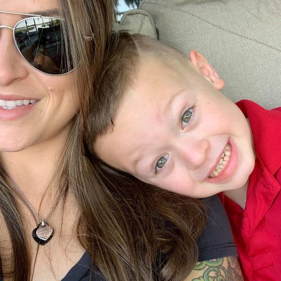 Meet your Posher, Brook - Picture 1 of 1